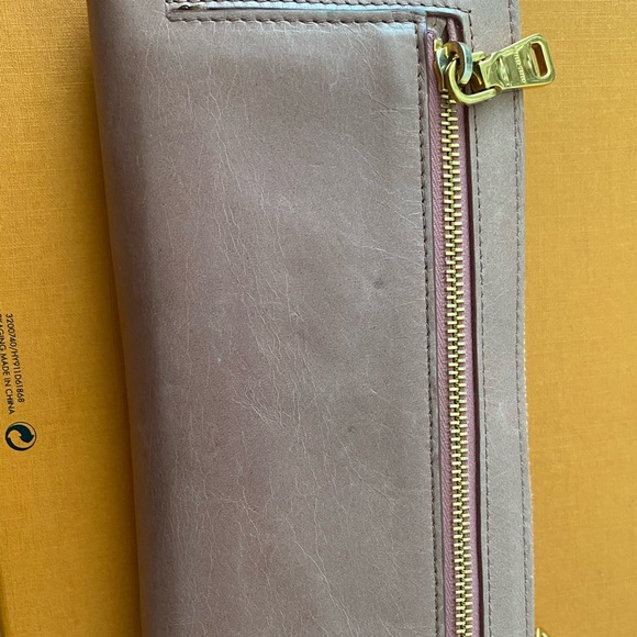 MiuMiu wallet with authentication inside - Picture 11 of 13